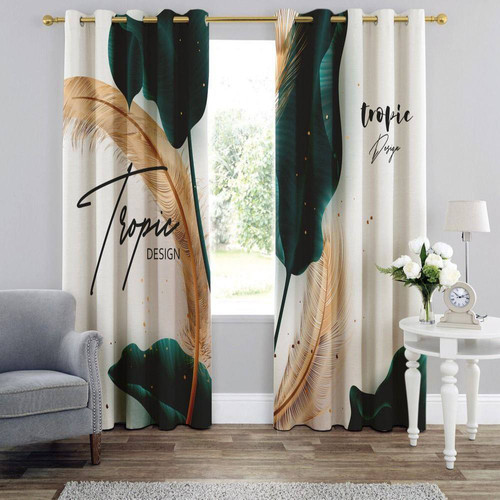 پرده پانچی چاپی با طرح برگهای سبز استوایی، پرهای طلایی و نوشته Tropic Design روی زمینه سفید در پذیرایی مینیمال