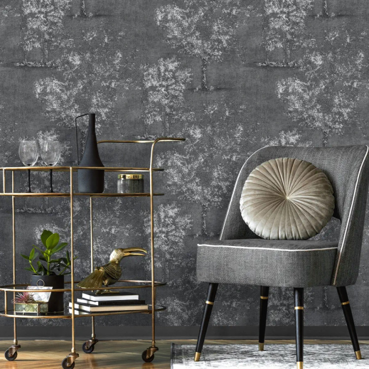 آلبوم کاغذدیواری طرح درخت و درختچه شایندار در سه طیف رنگی سفید صدفی، کرم استخوانی و مشکی ذغالی با بافت پتینه