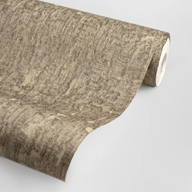 کاغذدیواری قهوهای سوخته با بافت برجسته طلایی شایندار و زمینه پتینه عمیق