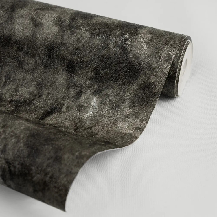 کاغذدیواری مشکی بافتدار با اکلیلهای ریز نقرهای و هالههای دودی محو در پسزمینه